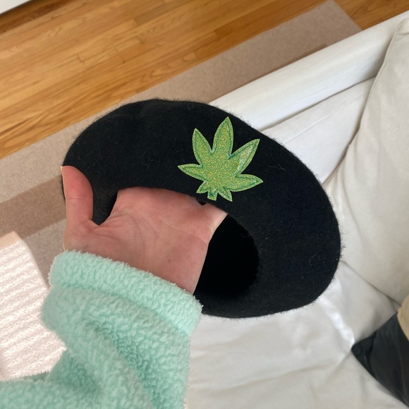 Urban Outfitters Accessories Mary Jane Beret Poshmark